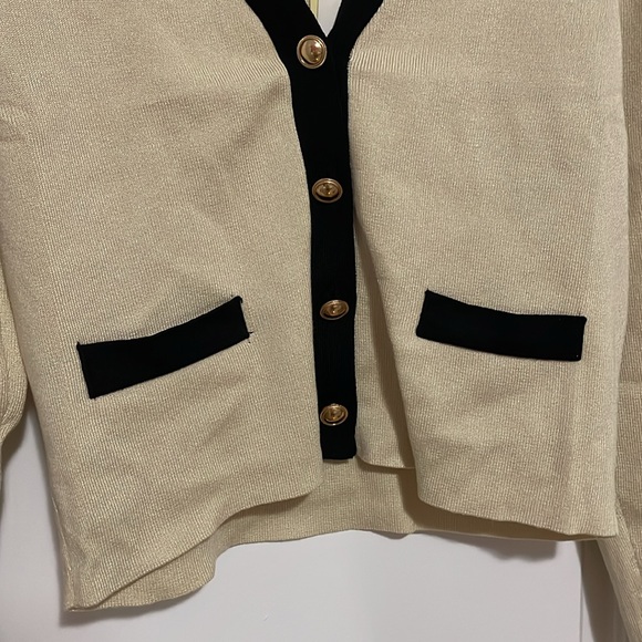 Female sweater - Picture 4 of 4